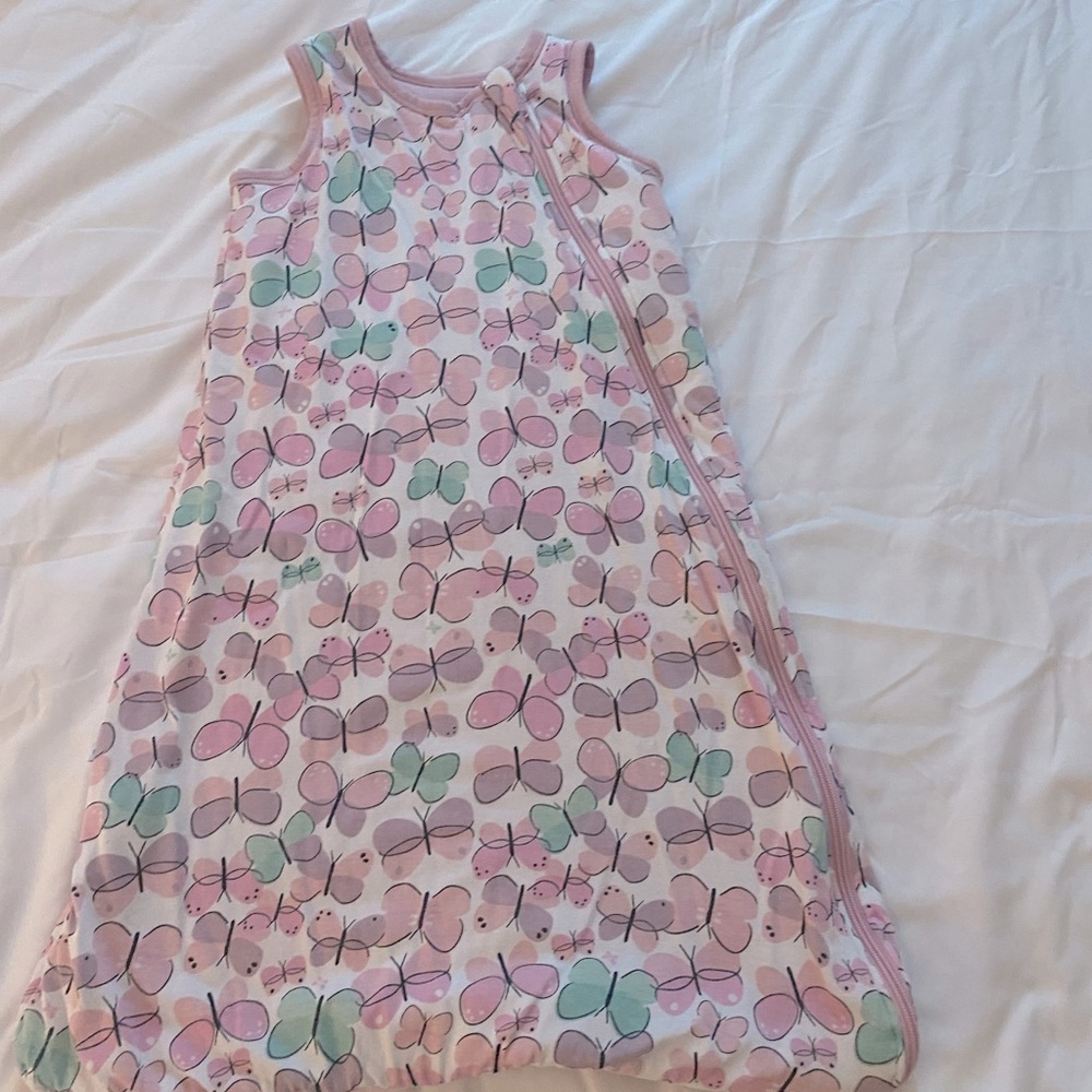 Honest Company heavyweight sleep sack/wearable blanket size M